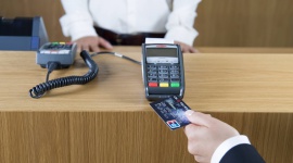 Zintegrowane płatności bezgotówkowe SIX Payment w sieci sklepów Piotr i Paweł