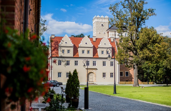 Zamek Topacz już otwarty! LIFESTYLE, Podróże - Zamek Topacz – wyjątkowy obiekt historyczny, zlokalizowany nieopodal stolicy Dolnego Śląska – z sukcesem zakończył swoją rewitalizację.