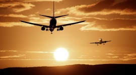 Katastrofy lotnicze a wypadki drogowe – czy słusznie boimy się latać? LIFESTYLE, Podróże - Strach przed lataniem należy do najpowszechniejszych lęków, z jakimi styka się współczesny człowiek.