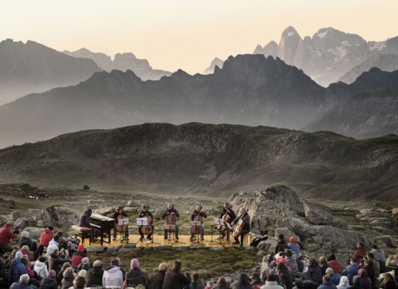Muzyczny spektakl w sercu Dolomitów LIFESTYLE, Podróże - Informacja prasowa dotycząca festiwalu Sounds of Dolomites w Trentino