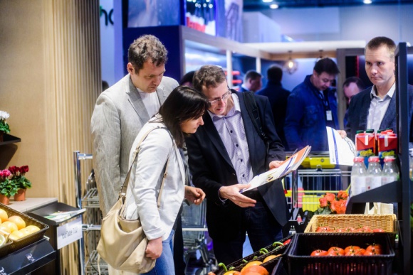 Targi RetailShow rosną w siłę BIZNES, Handel - Najbliższa edycja Międzynarodowych Targów Wyposażenia Sklepów RetailShow, która odbędzie się 14-15.11, przybliży jeszcze szerszą ofertę wystawców. Targi już po raz 9. zagoszczą w Centrum EXPO XXI w Warszawie, jednak po raz pierwszy odbywać się będą w dwóch halach centrum.